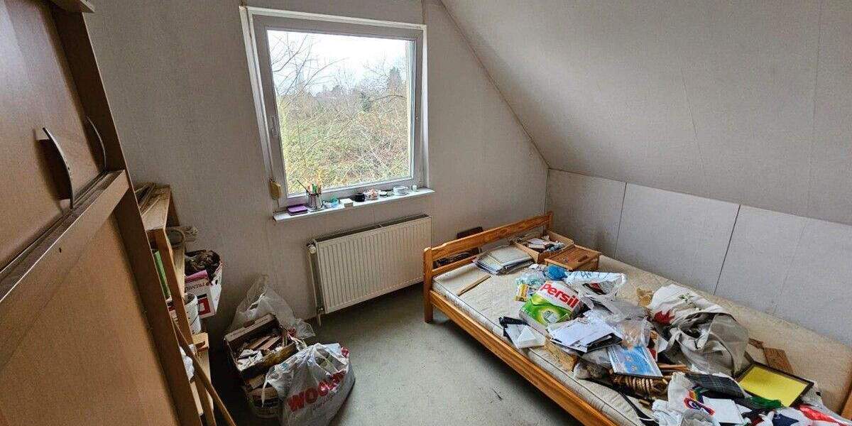 Zweifamilienhaus in Braunschweig (Waggum) mit Monteurszimmer auf Erbbaurecht 6 zimmer
