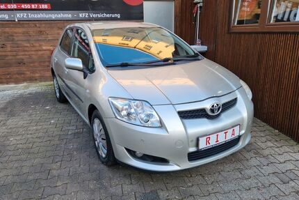 Toyota Auris 77.642 km 6.980 &euro; Berlin 10627