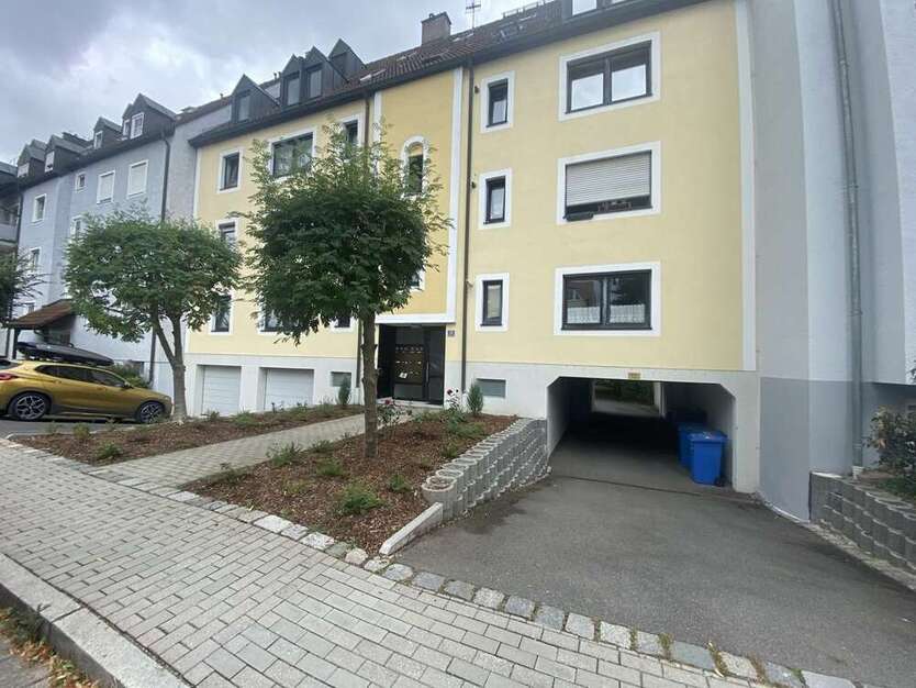 Wohnung zum Mieten in Weiden 650 € 87 m²