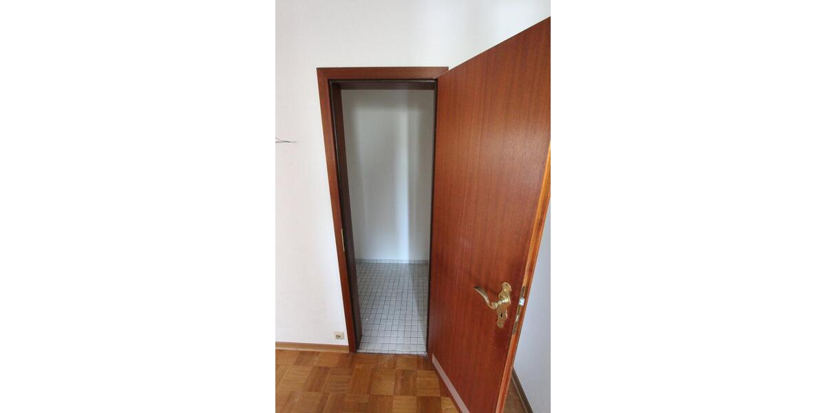 Etagenwohnung Flensburg Fruerlund - 2 Zimmer, 67 m&sup2;, 138.000&euro; | Angebot:27023906