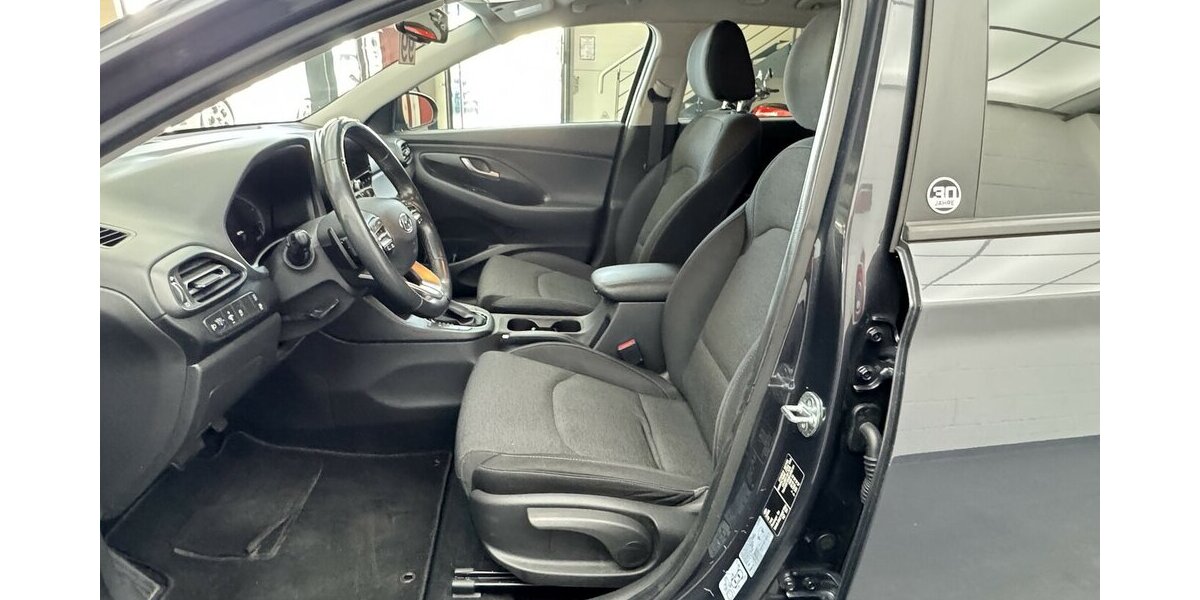 Hyundai i30 Kombi 1.6 T-GDI DCT CarPlay DAB CAM 48.794 km 17.890 &euro; Lich 35423