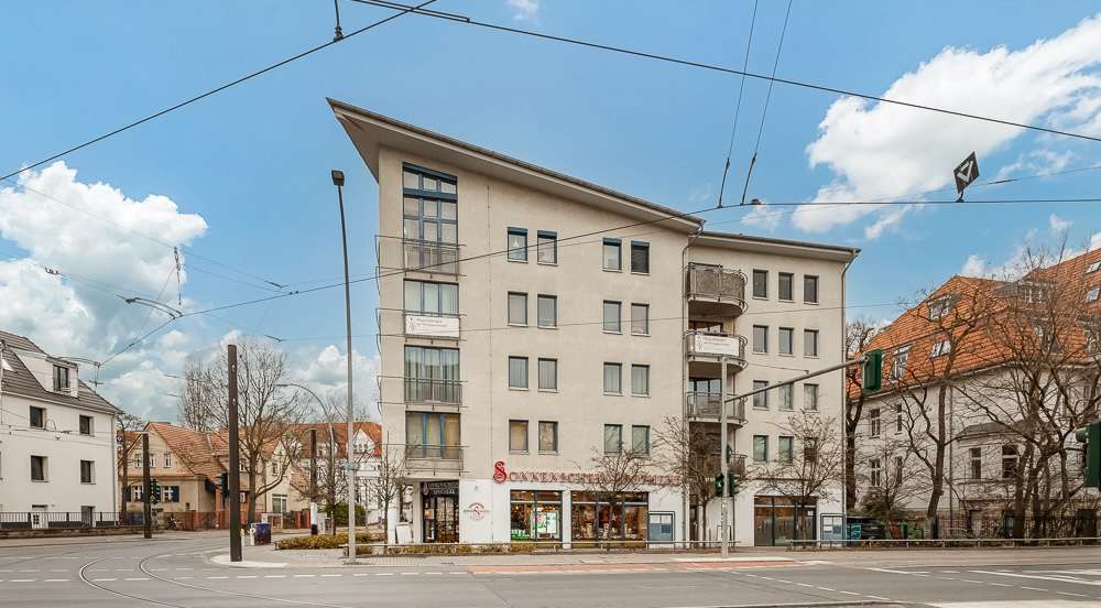 Büro in Berlin 4.392 € 302 m²