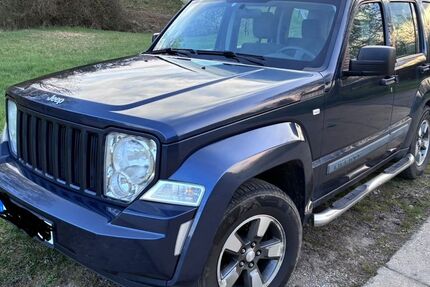 Jeep Cherokee 182.000 km 5.300 &euro; Wülfershausen 97535