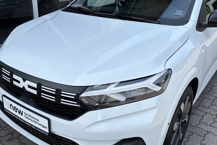 Dacia Sandero 13.500 km 15.900 &euro; Beidenfleth 25573