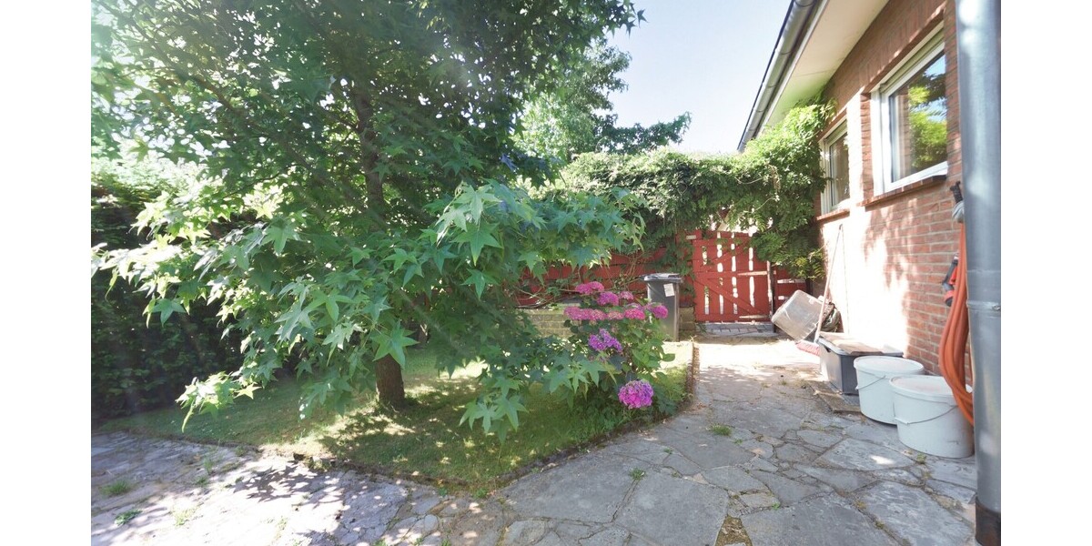 WürselenLinden-Neusen - Bungalow-Charme auf schönem Sonnengrundstück - Einfamilienhaus Würselen | Angebot:26991495