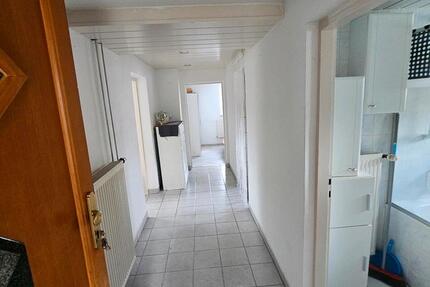 Kleine möblierte Wohnung zur Vermietung55 alle inklusive 2 zimmer