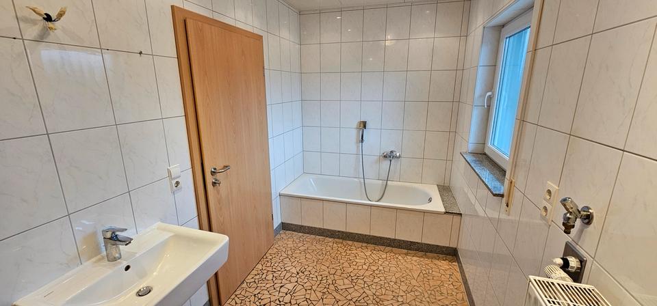 Terrassenwohnung Ruppichteroth - 3 Zimmer, 92 m&sup2;, 980&euro; | Angebot:25223671