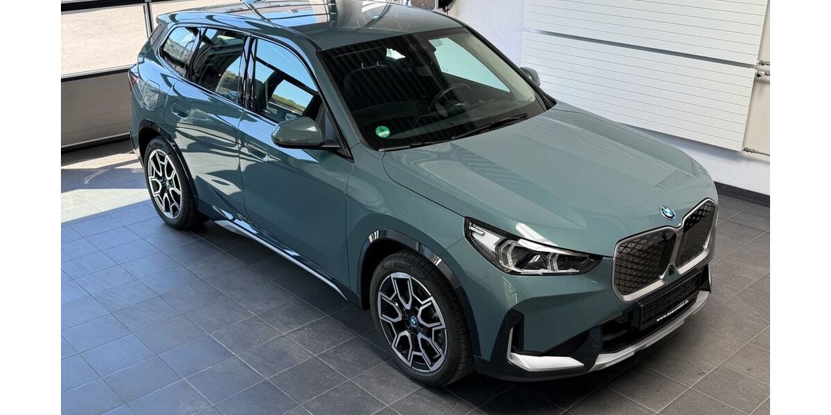 BMW iX1 9.100 km 46.950 &euro; Freudenberg 57258