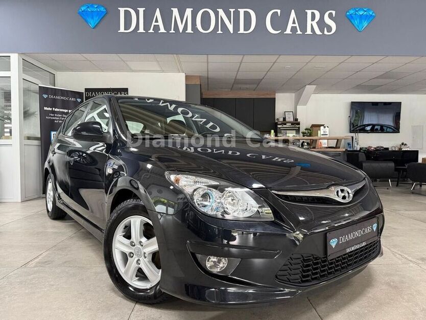 i30