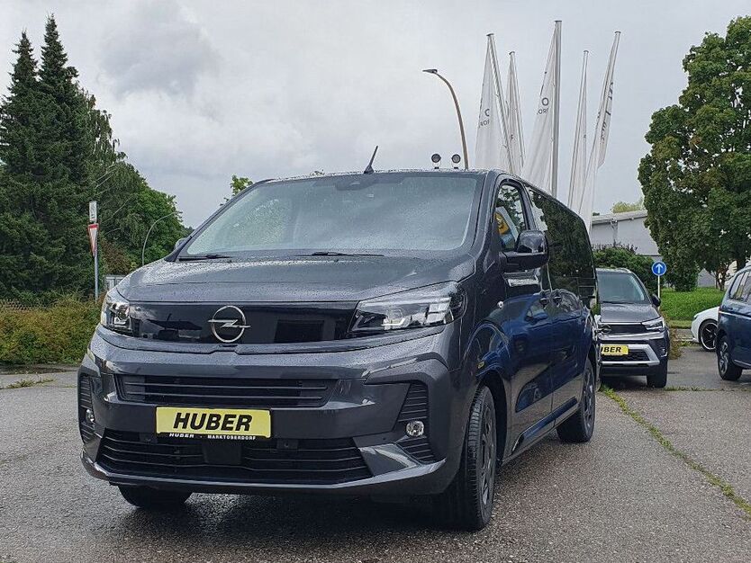 Zafira Life