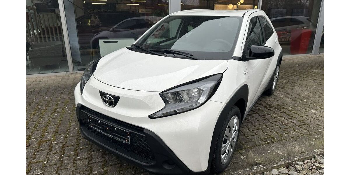 Toyota Aygo (X) 3.500 km 15.950 &euro; Stadthagen 31655