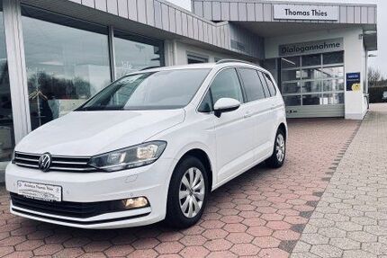 VW Touran 122.400 km 16.990 &euro; Stuvenborn 24641