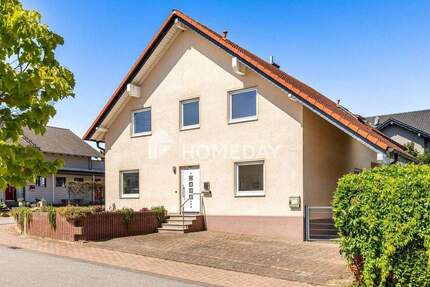 Charmantes Zweifamilienhaus mit separaten Eingängen in ruhiger Wohnlage 7 zimmer