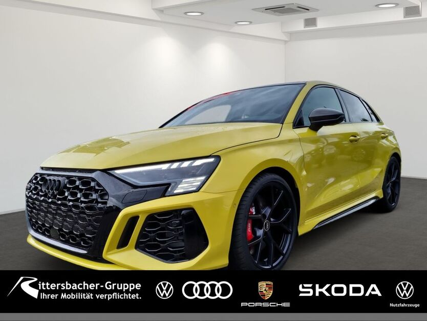 Audi RS3 2.100 km 67.900 € Kaiserslautern 67663