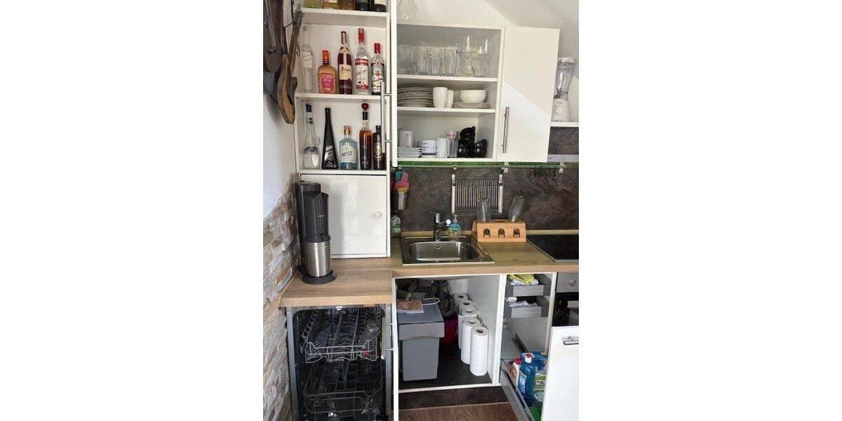 Dachgeschoßwohnung Wiesbaden Südost - 1.5 Zimmer, 35 m&sup2;, 1.100&euro; | Angebot:26406739