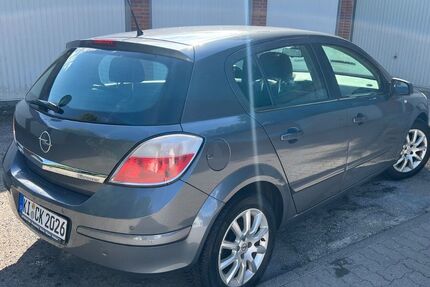Opel Astra 170.000 km 1.650 &euro; Kiel 24159
