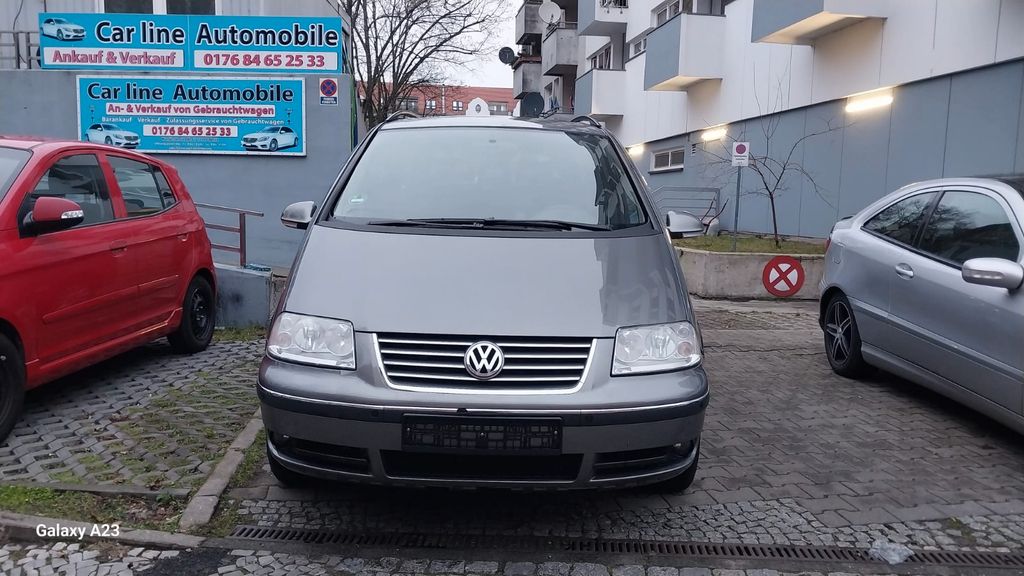 VW Sharan 262.966 km 4.990 &euro; Berlin 12105