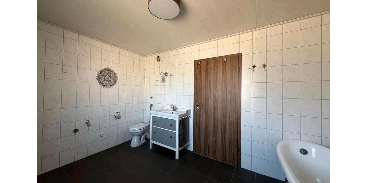 Einfamilienhaus Battweiler - 5 Zimmer, 240 m&sup2;, 265.000&euro; | Angebot:27156748