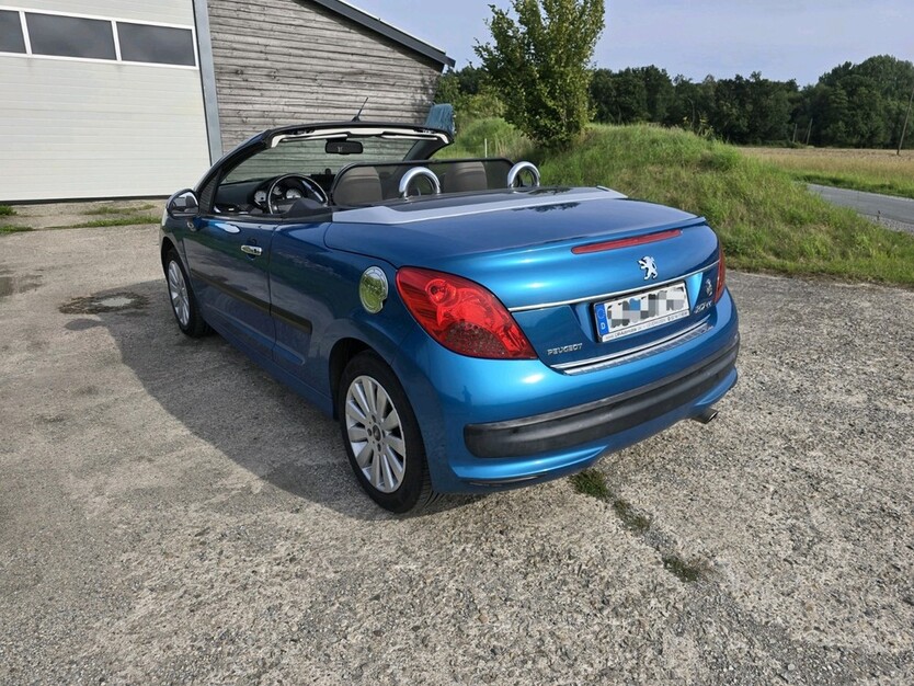 Peugeot 207 CC 92.000 km 4.200 € Bielefeld 33602