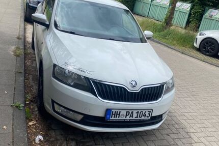 Skoda Rapid 255.402 km 3.110 &euro; Hamburg 22159