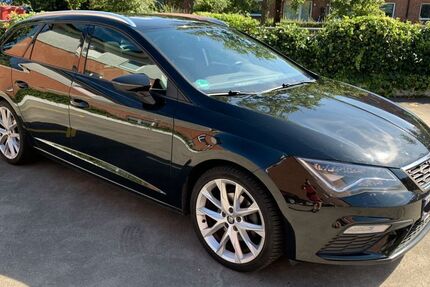Seat Leon 118.800 km 14.499 &euro; Hamburg 22457