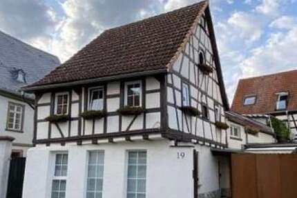 Wohnung zum Mieten in Hochheim 1.700 € 160 m²
