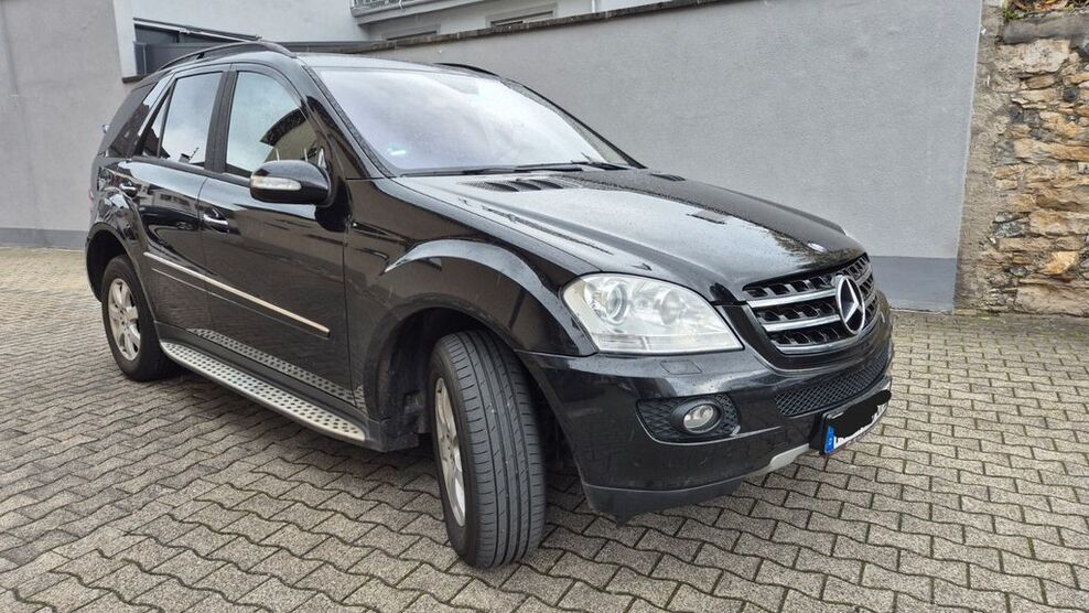 Mercedes-Benz ML 280 303.000 km 9.500 € IHRINGEN 79241