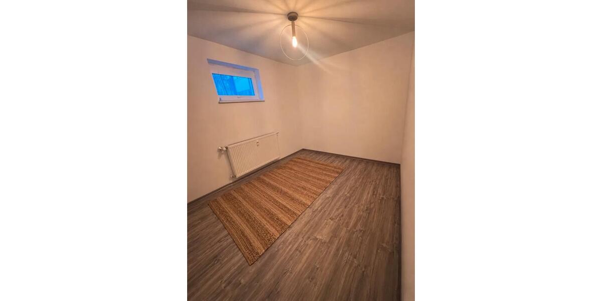 Erdgeschoßwohnung Rottenburg am Neckar - 3 Zimmer, 100 m&sup2;, 1.700&euro; | Angebot:26660130