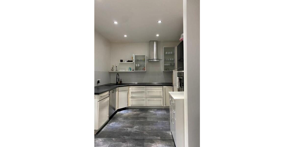 Doppelhaushälfte Calw - 7 Zimmer, 150 m&sup2;, 375.000&euro; | Angebot:25498592