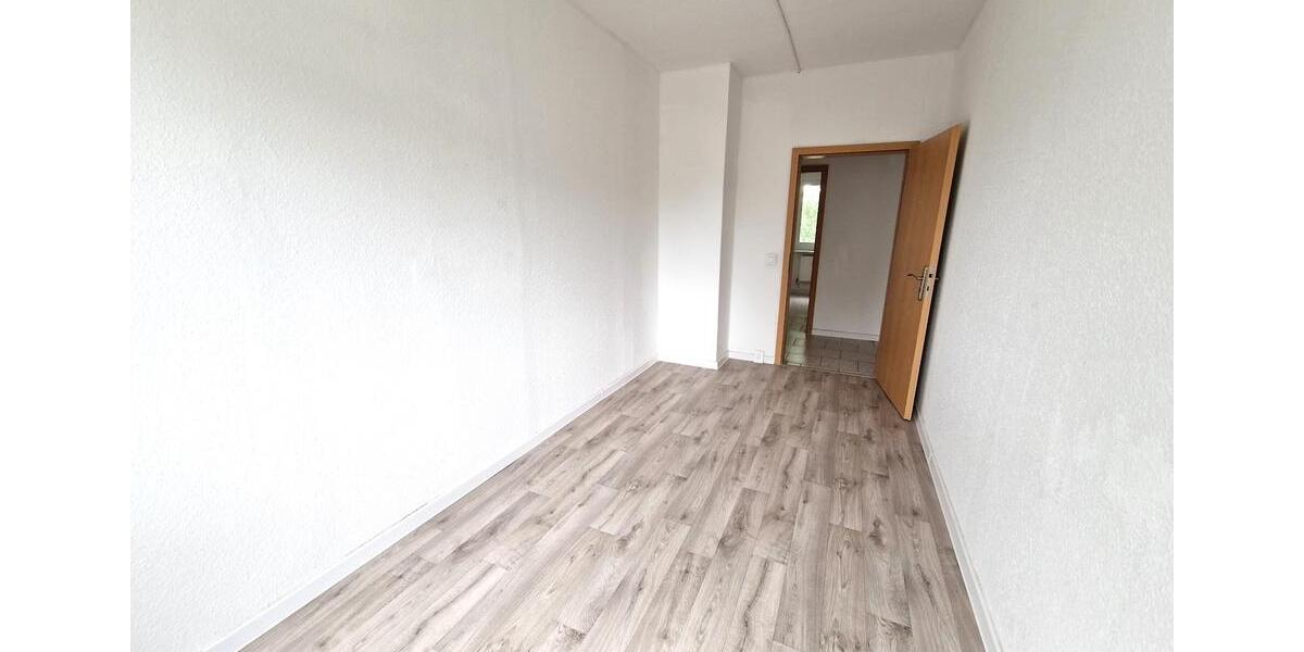 ***2 NKM frei zum Einzug geschenkt*** 4-Zimmer-Wohnung im 2. Obergeschoss zu vermieten 4 zimmer