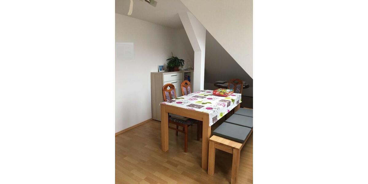 Dachgeschoßwohnung Zwickau - 3.5 Zimmer, 80 m&sup2;, 580&euro; | Angebot:26405221