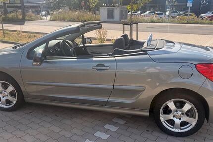 Peugeot 207 94.000 km 4.249 &euro; Neuss 41466