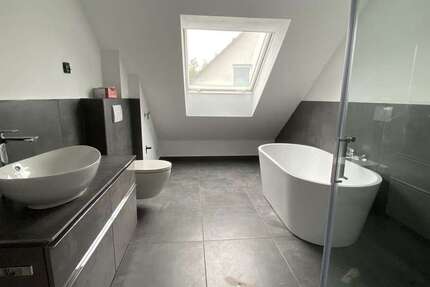 Wohnung zum Mieten in Hildesheim 1.200 € 104 m² 4 zimmer