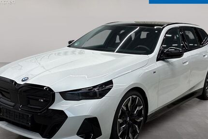BMW i5 10.855 km 80.907 &euro; München 80939