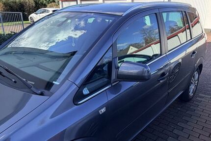 Opel Zafira 125.000 km 4.000 &euro; Hilden 40723
