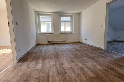 Helle 2-Raum-Wohnung in Neugersdorf – mit Tageslichtbad & Badewanne 2 zimmer