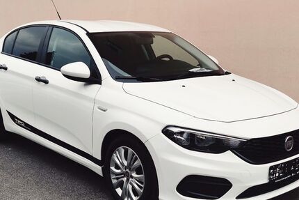 Fiat Tipo 88.000 km 7.900 &euro; Hendungen 97640