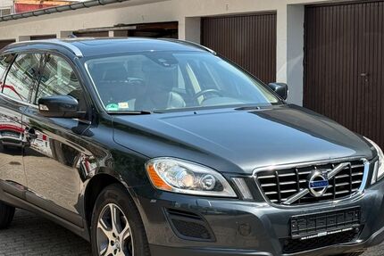 Volvo XC60 220.000 km 9.840 &euro; Düsseldorf 40468