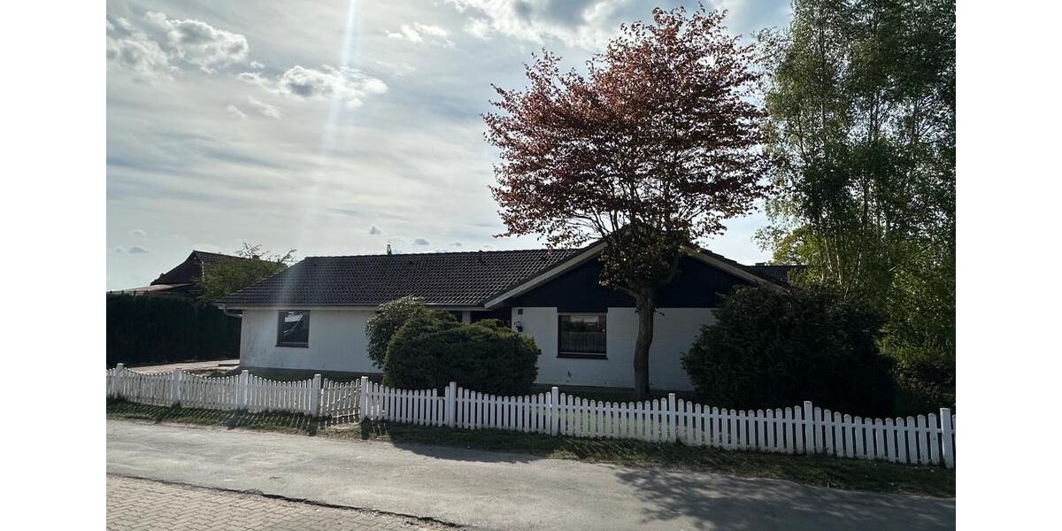 Einfamilienhaus Ahlerstedt - 4 Zimmer, 140 m&sup2;, 1.050&euro; | Angebot:26417055