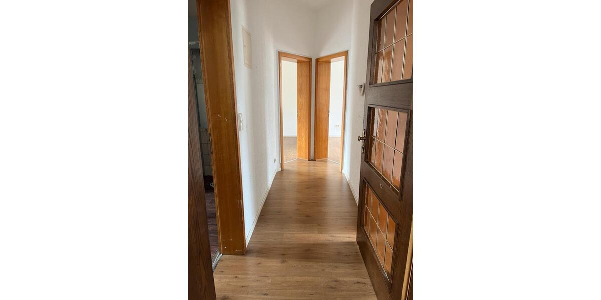 Etagenwohnung Siegen - 3 Zimmer, 8 m&sup2;, 1.000&euro; | Angebot:26414594