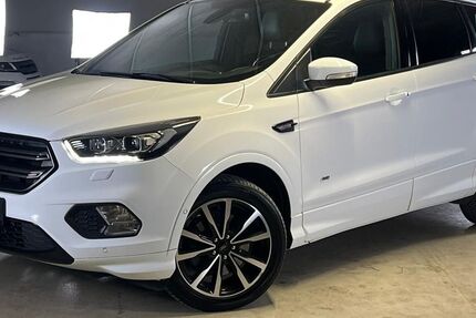 Ford Kuga 139.500 km 10.499 &euro; München 81677