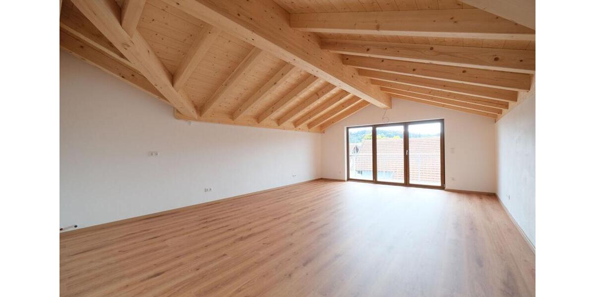 Dachgeschoßwohnung Peißenberg - 3 Zimmer, 79 m&sup2;, 1.185&euro; | Angebot:25392198