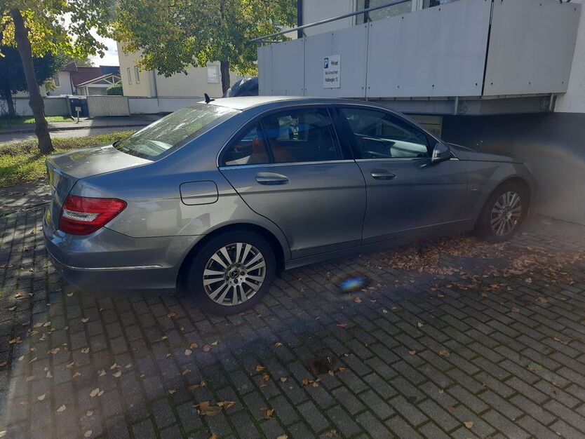 Mercedes-Benz C 180 82.500 km 14.200 € Willstätt 77731