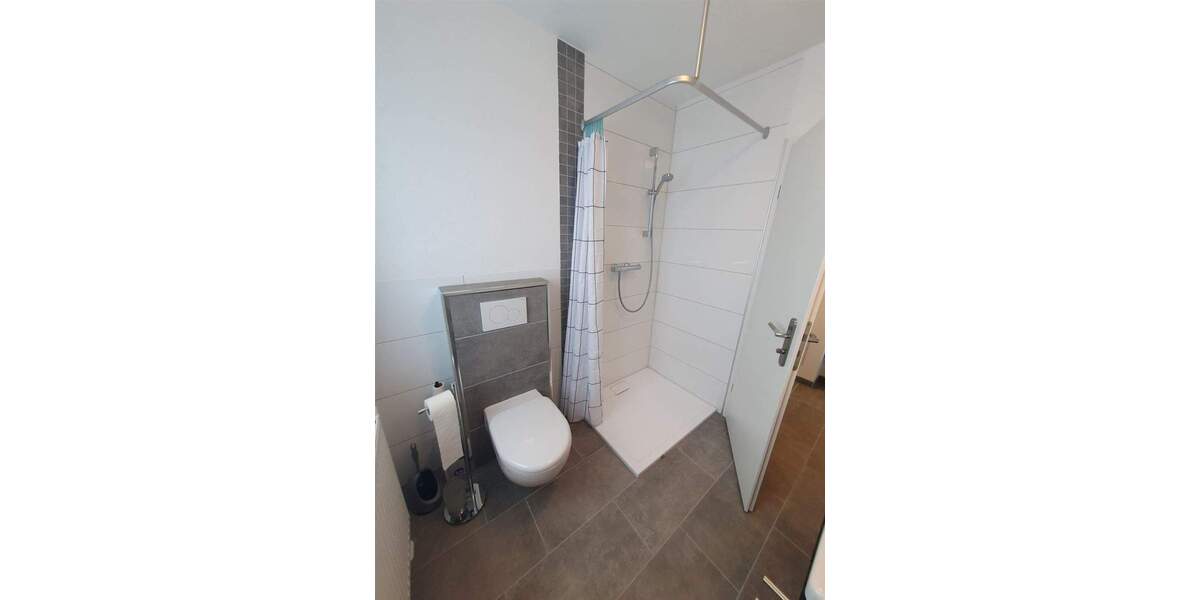 MÖBLIERTES SINGLE-APARTMENT IN RUHIGER LAGE VON REUTTI 1 zimmer