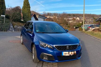 Peugeot 308 88.000 km 12.500 &euro; Harbach 57572