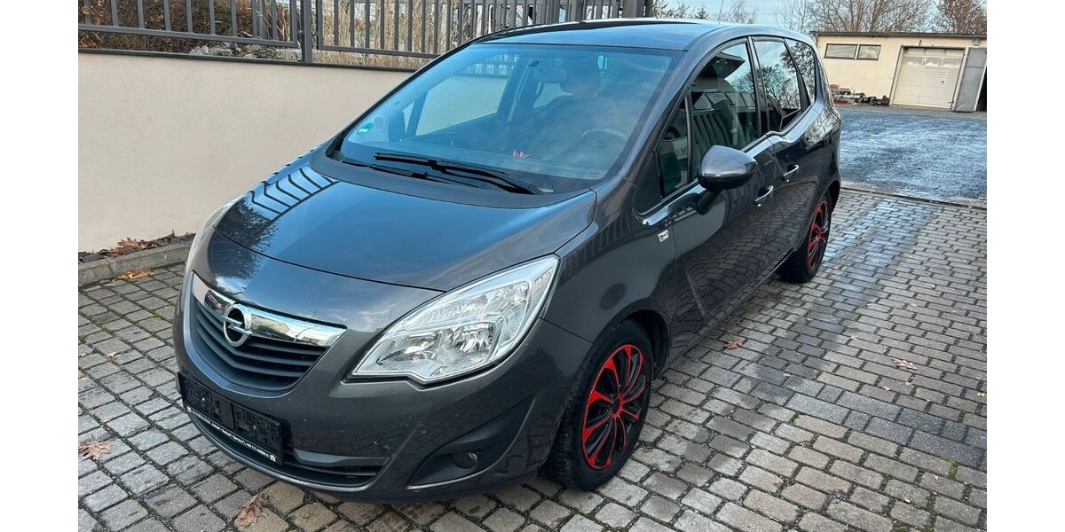 Opel Meriva 211.000 km 3.195 &euro; Coswig 01640