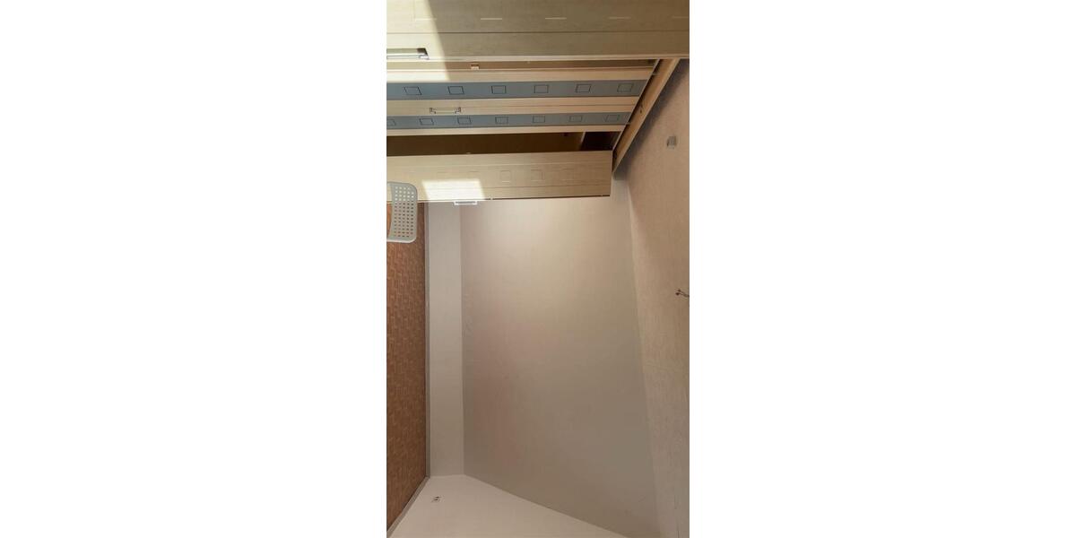 Dachgeschoßwohnung Neunkirchen Heinitz - 5 Zimmer, 150 m&sup2;, 900&euro; | Angebot:26495176