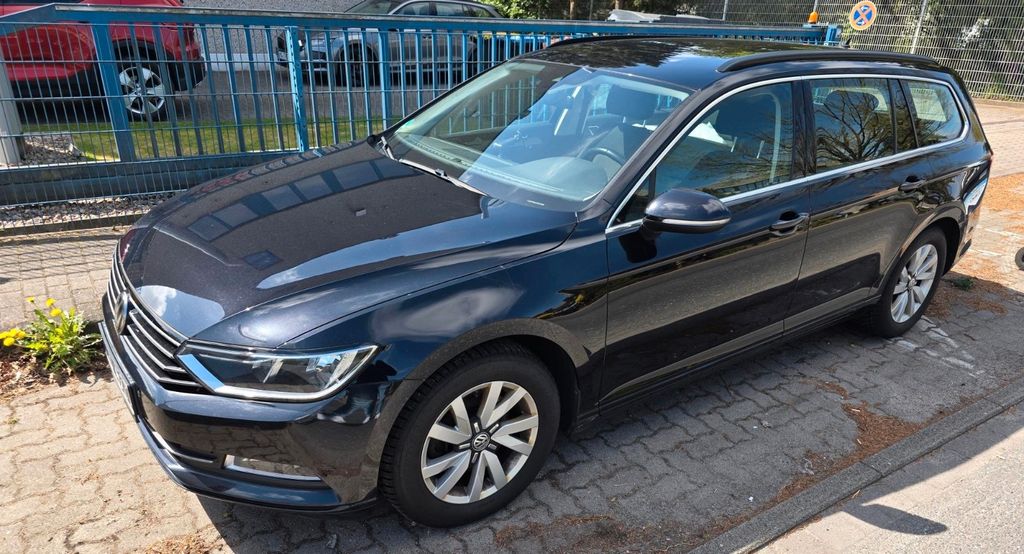 VW Passat 151.142 km 13.500 &euro; Barsbüttel 22885