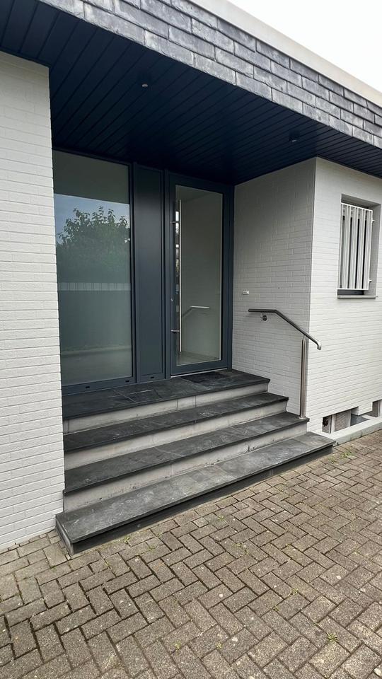 Wohnglück auf einer Ebene – renovierter Bungalow mit Charme & Kellerjuwel!