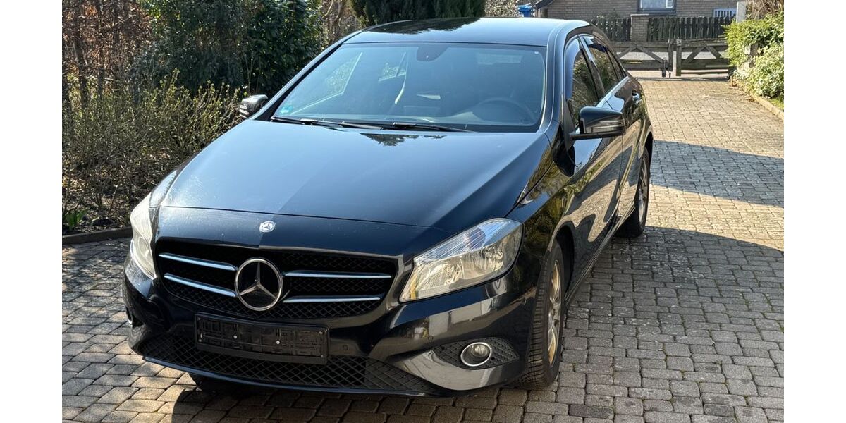 Mercedes-Benz A 200 332.077 km 5.900 &euro; Algermissen 31191